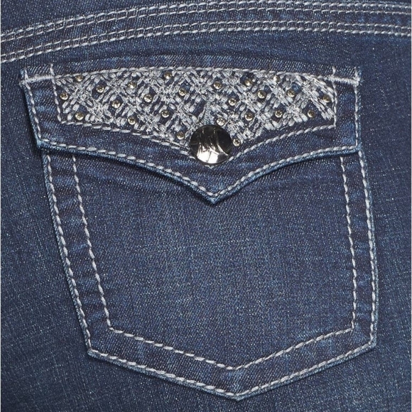 MELISSA MCCARTHY SEVEN7 Embellished Bootcut Jean 16. - Picture 2 of 2